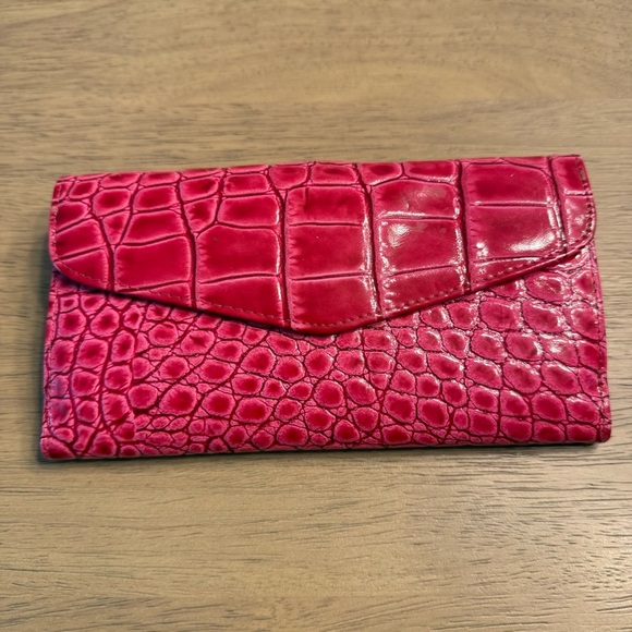 Pink Crocodile Embossed Leather Wallet - Picture 6 of 10